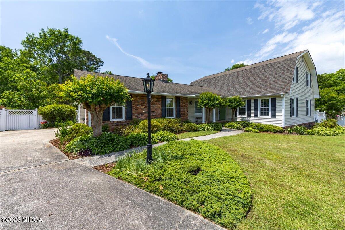540 Commanche Drive