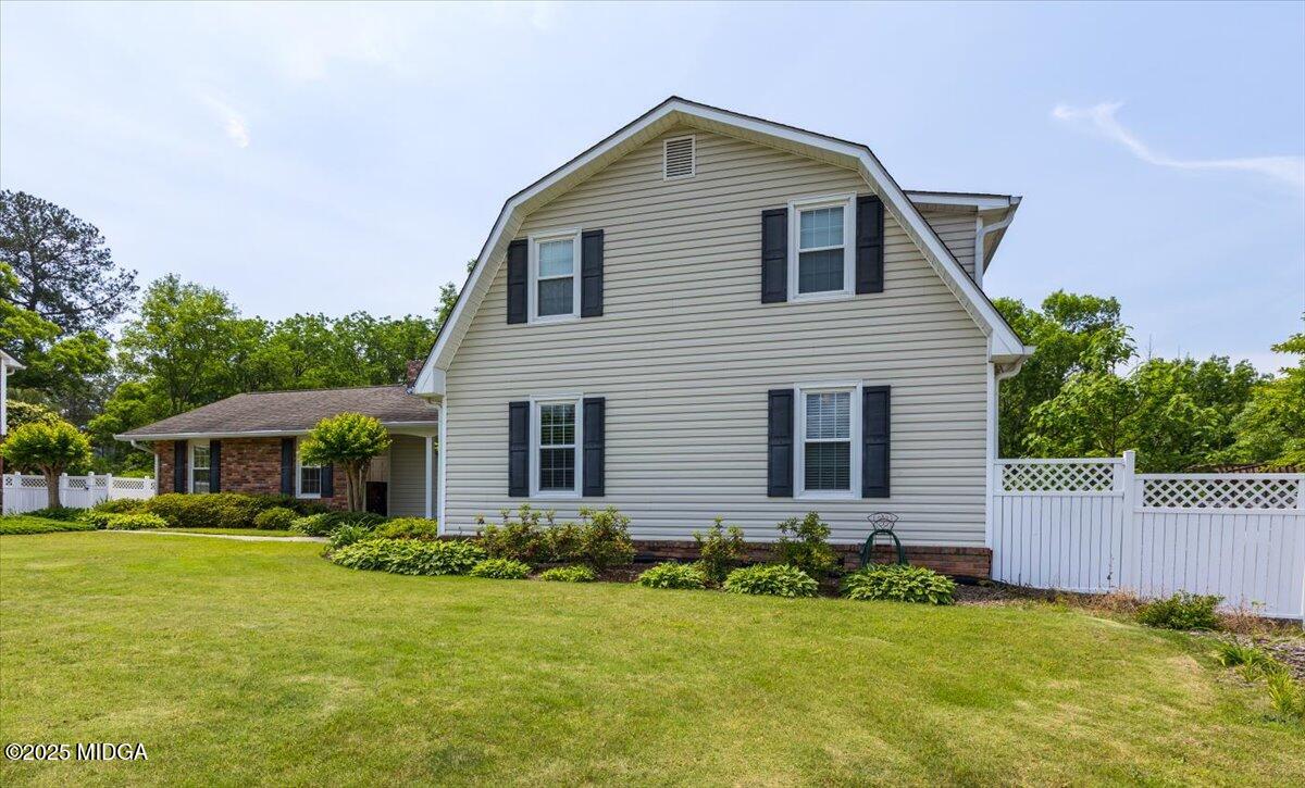540 Commanche Drive