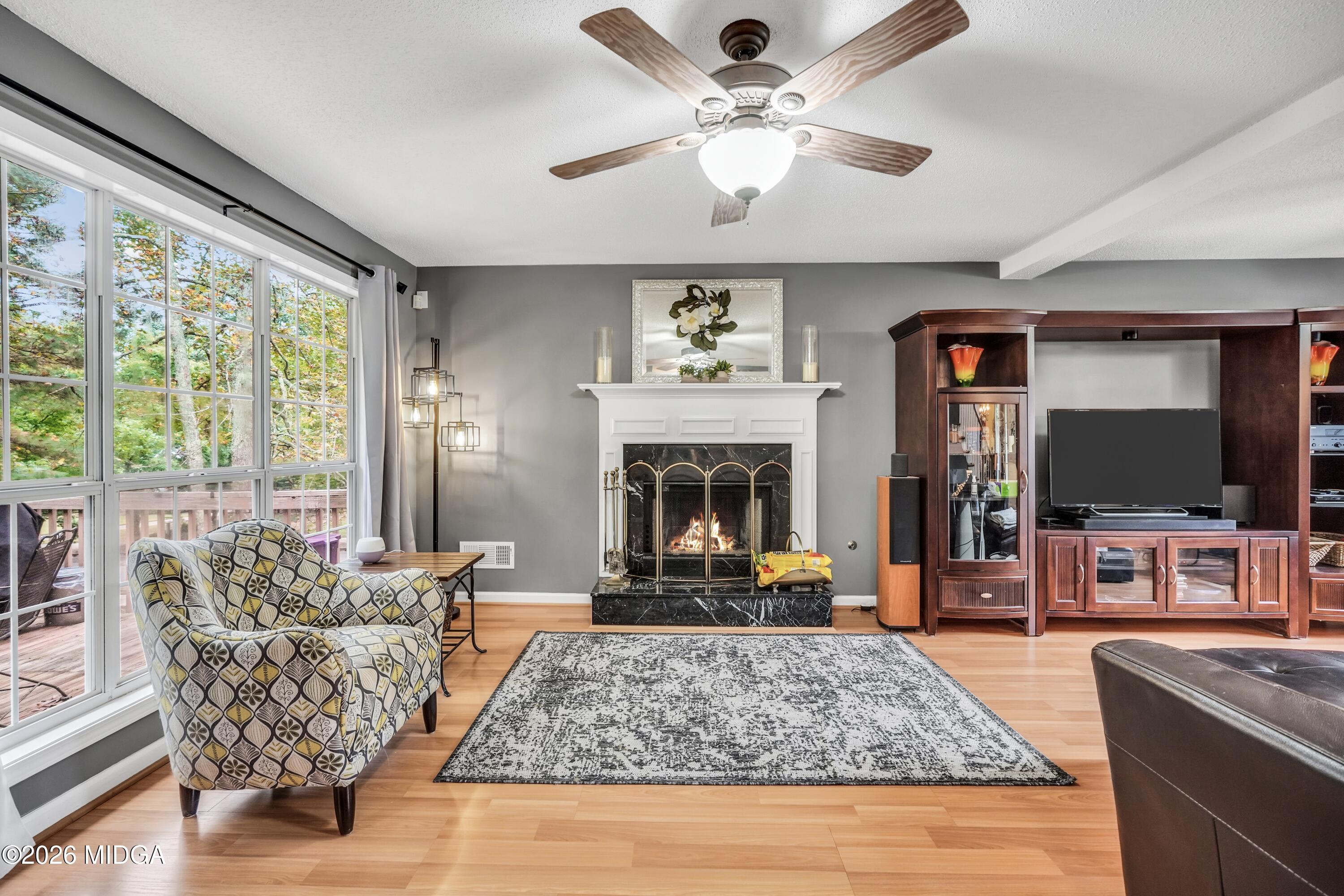 1100 River Green Court