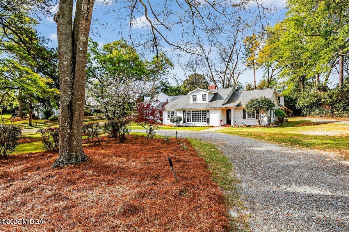 3824 Overlook Avenue