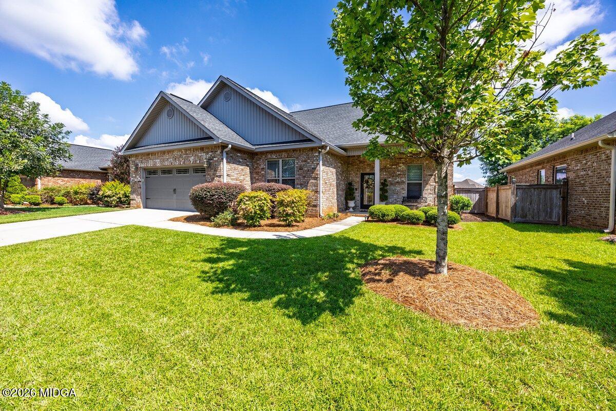 121 Alexis Way