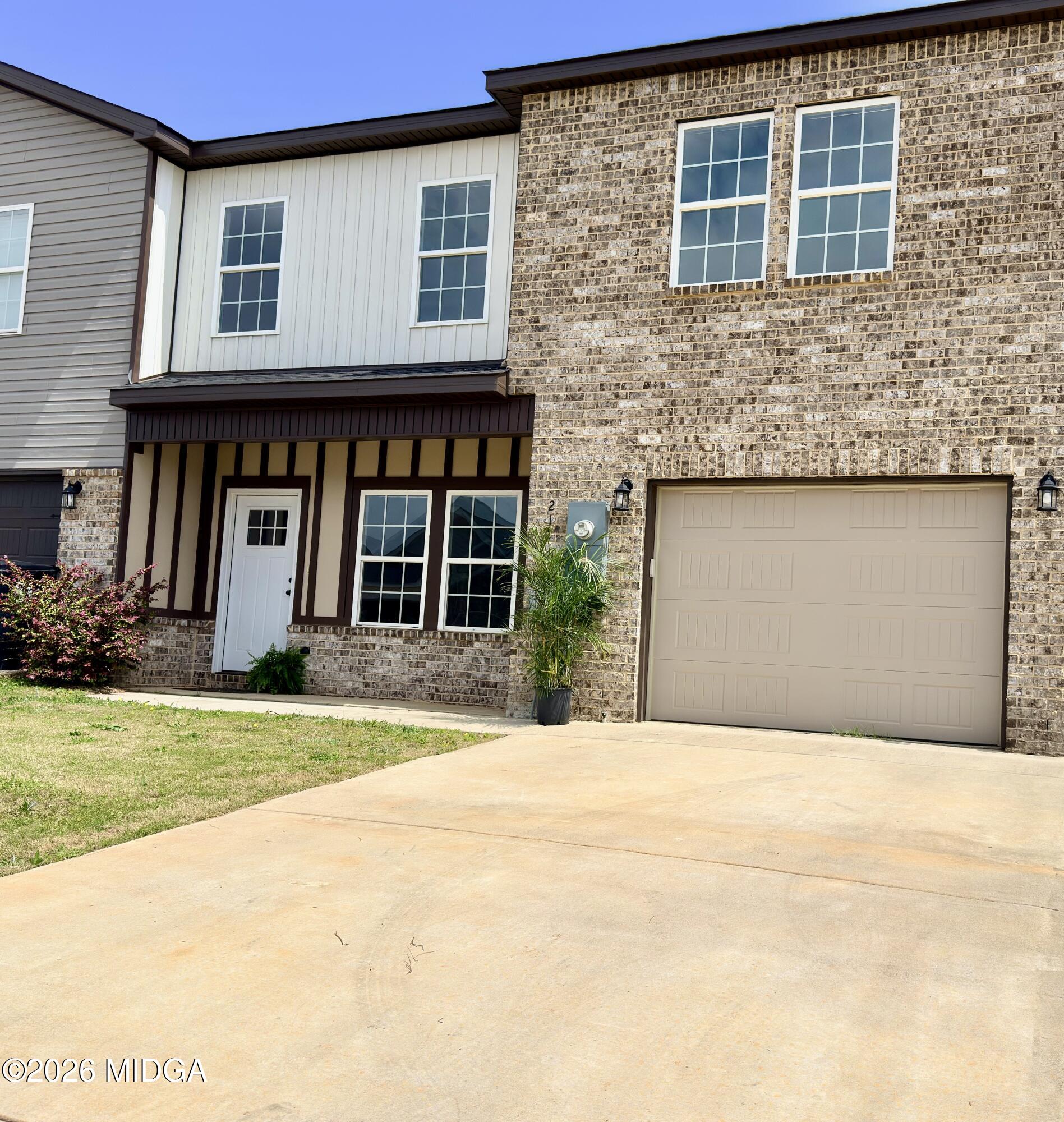 212 Beau Claire Circle