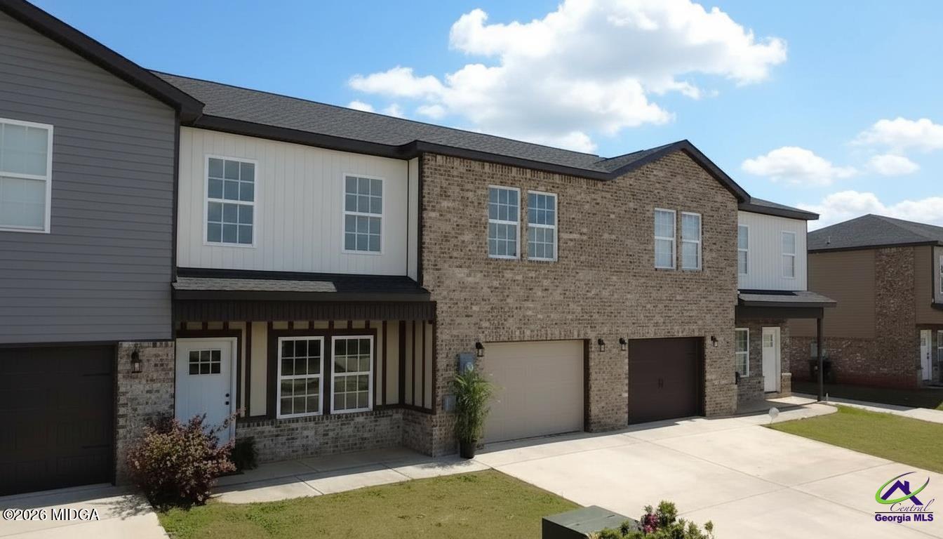 212 Beau Claire Circle