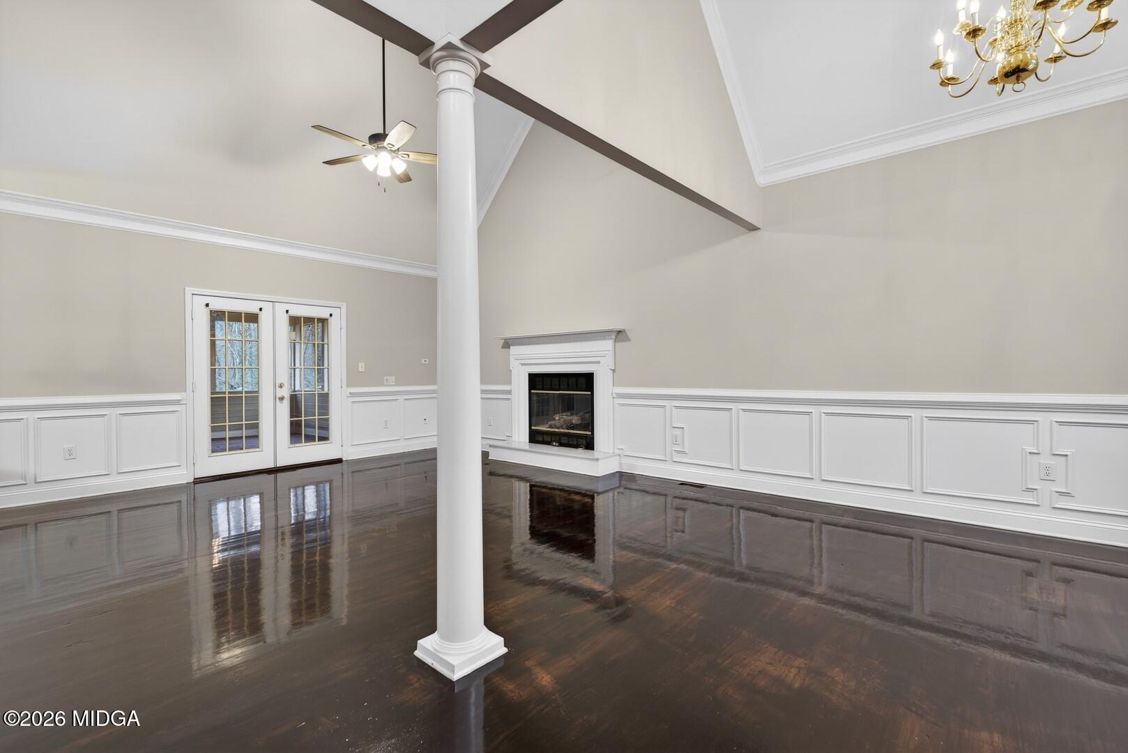 208 Huntington Court