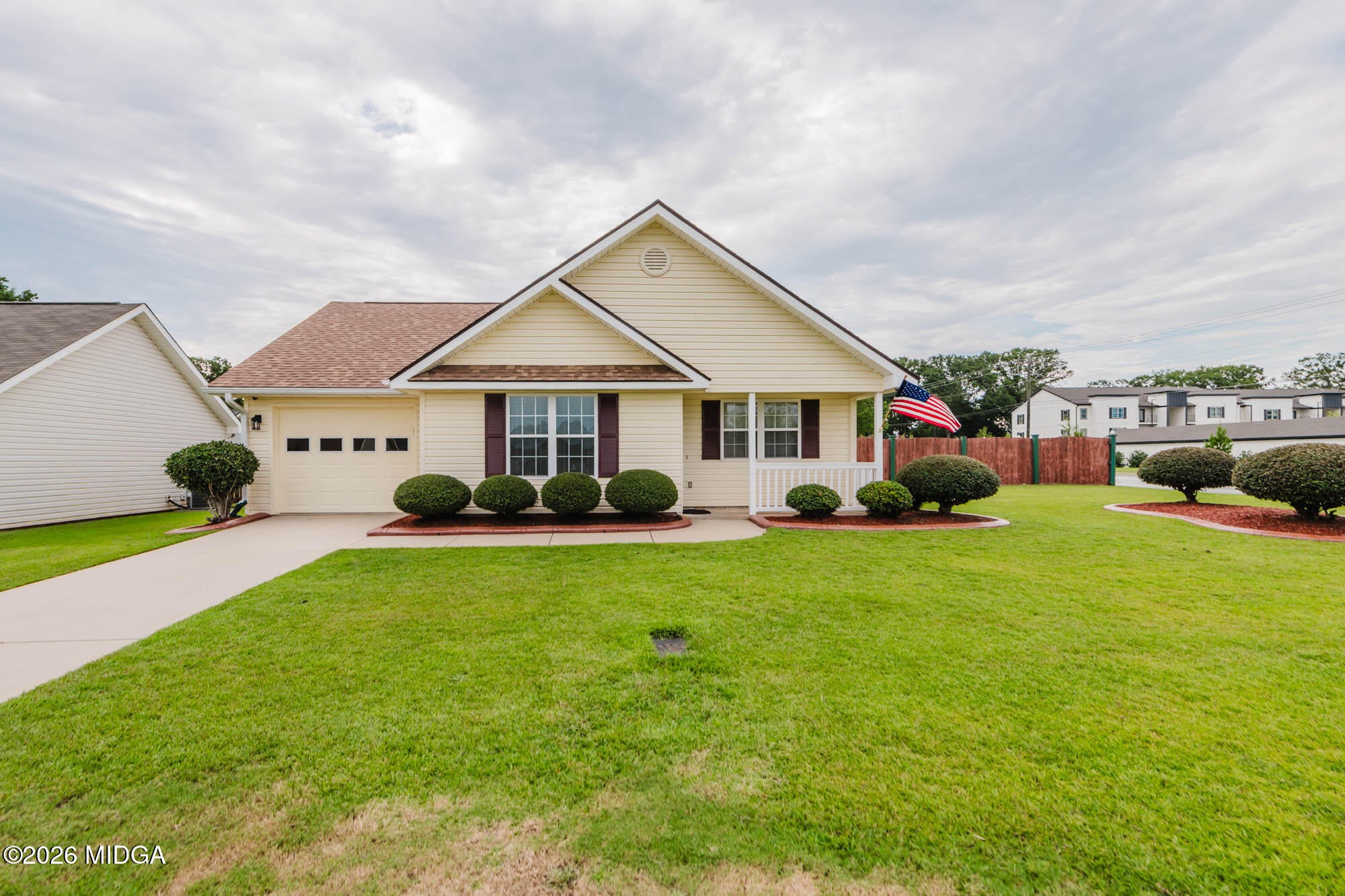 605 Deerfield Circle