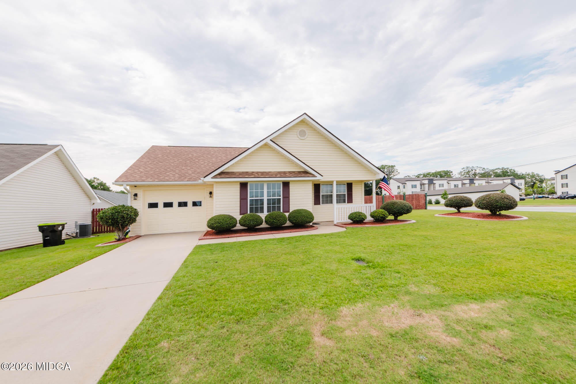 605 Deerfield Circle