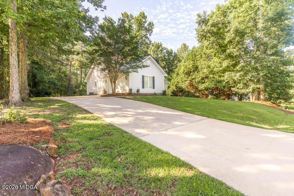 597 Aaron Circle
