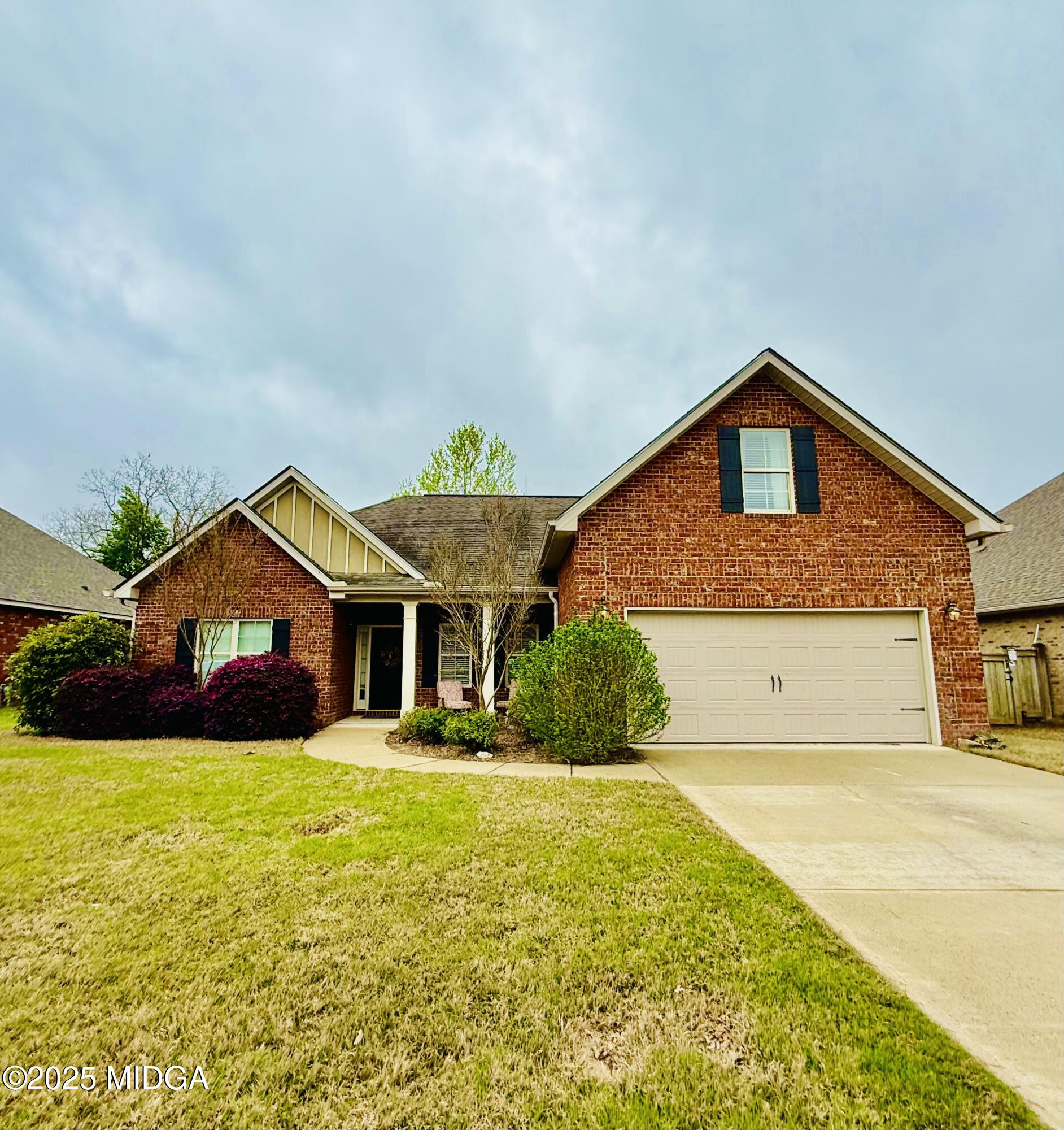 139 Parkview Grove Grove