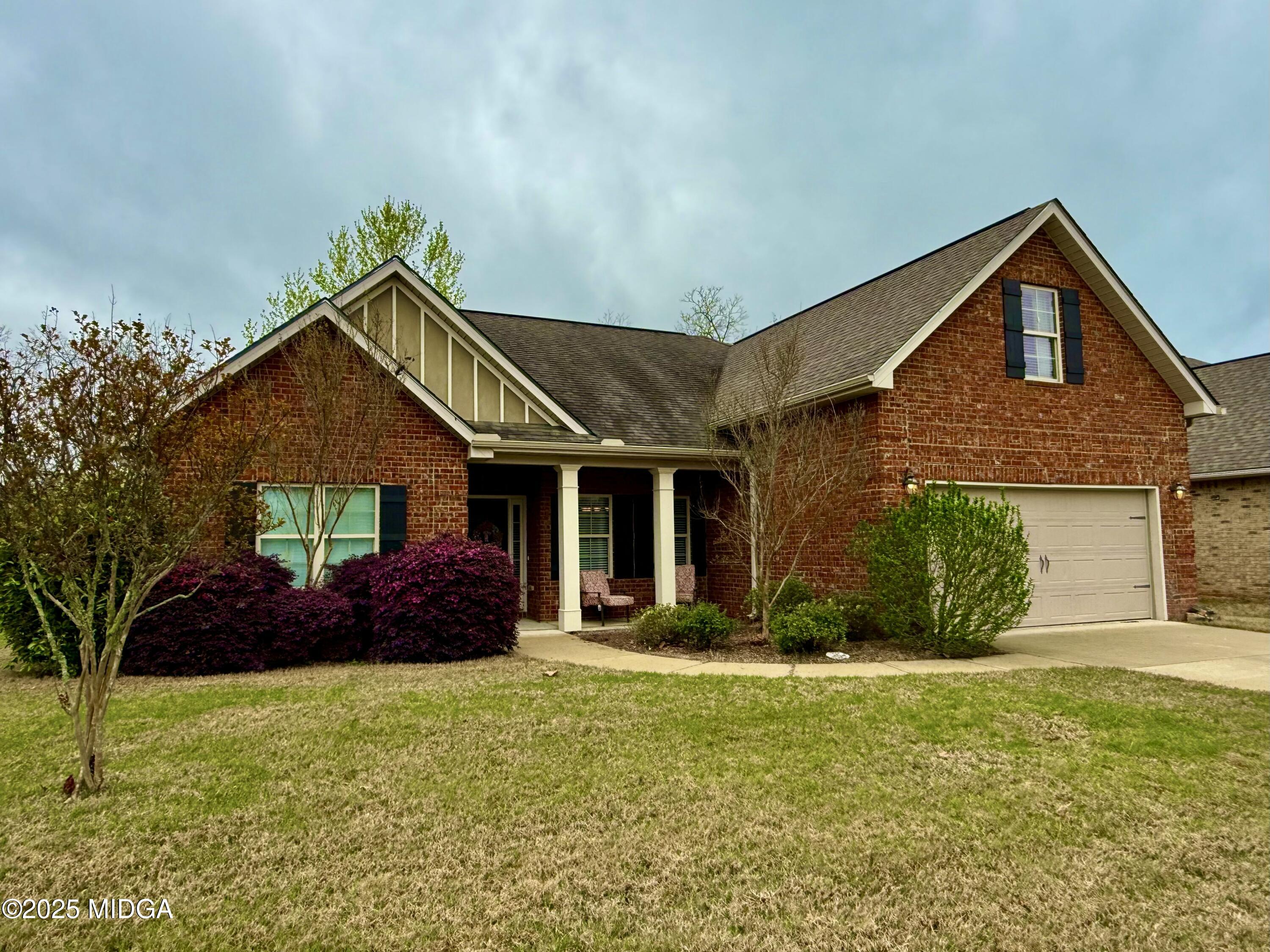 139 Parkview Grove Grove