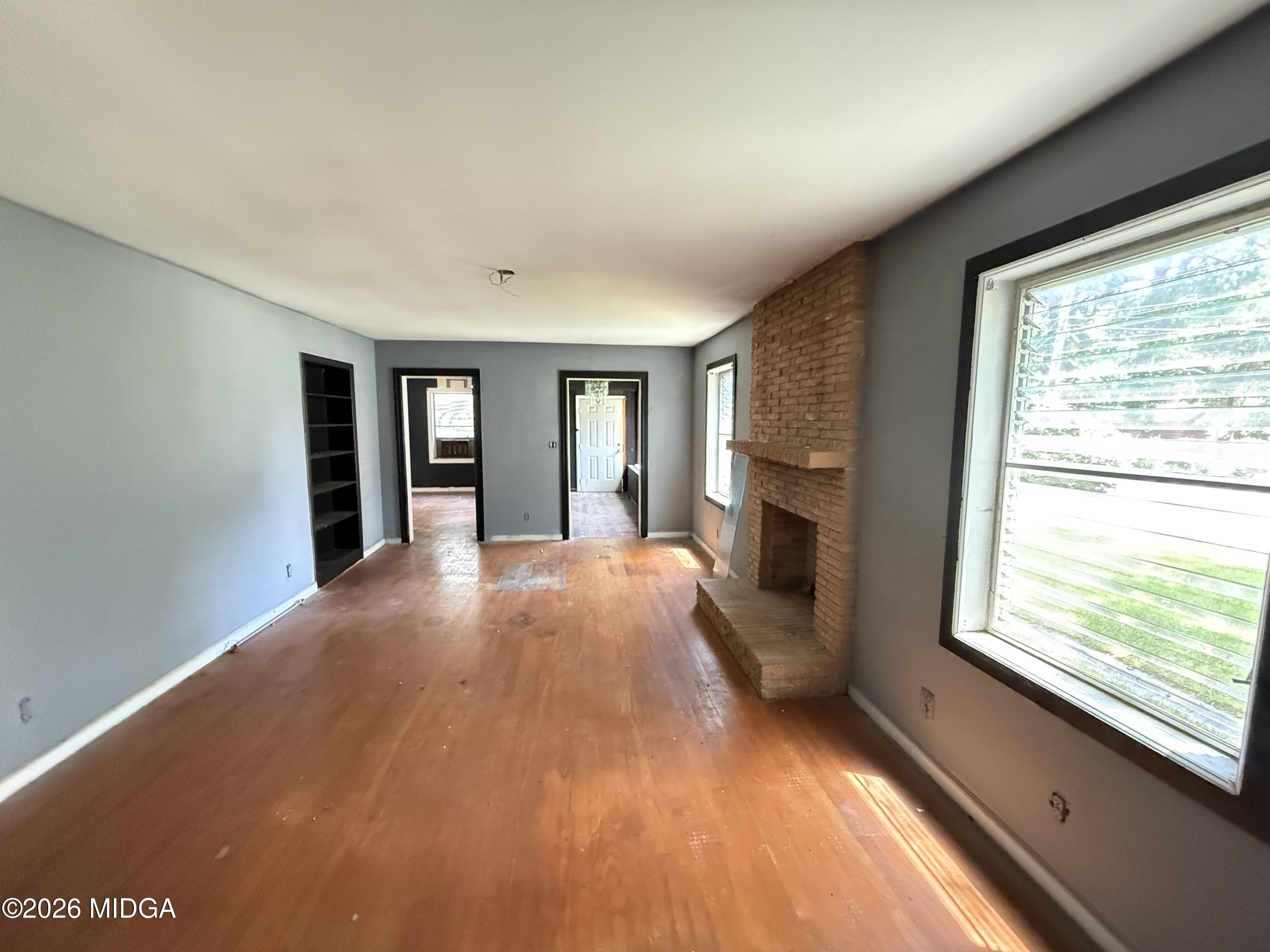1535 Colonial Drive