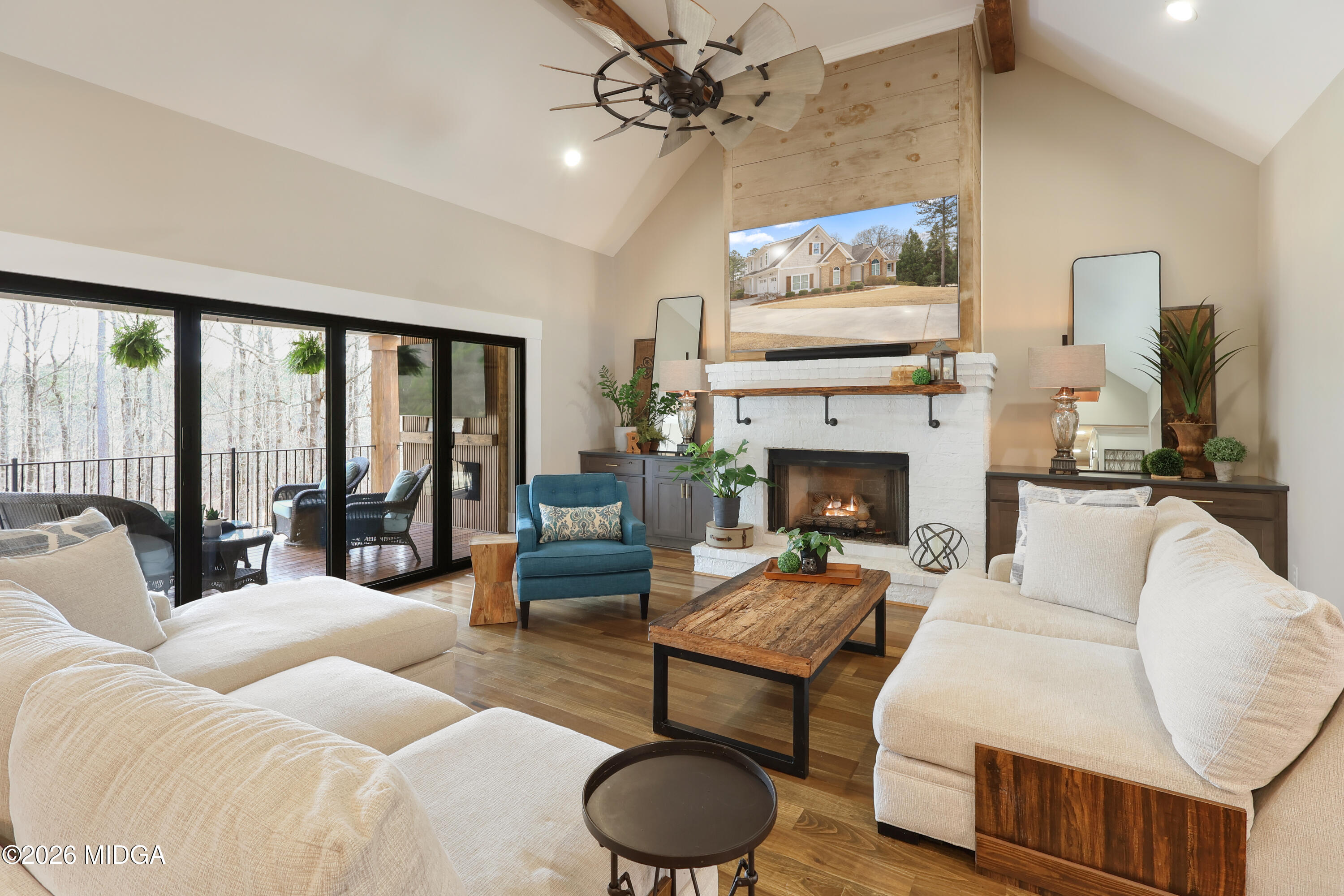 109 River Forest Drive