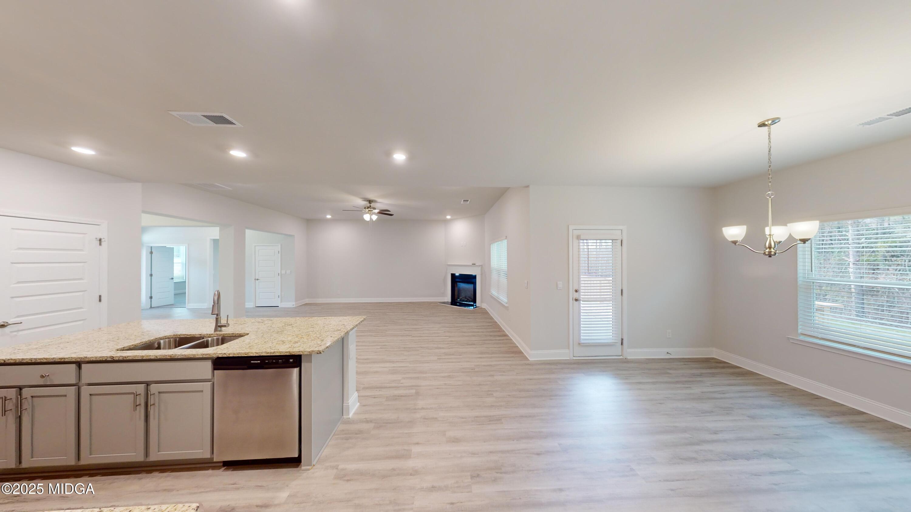 128 Abberley Lane 008