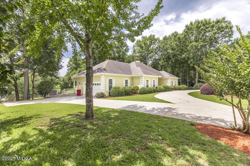 1598 Rivoli Lane