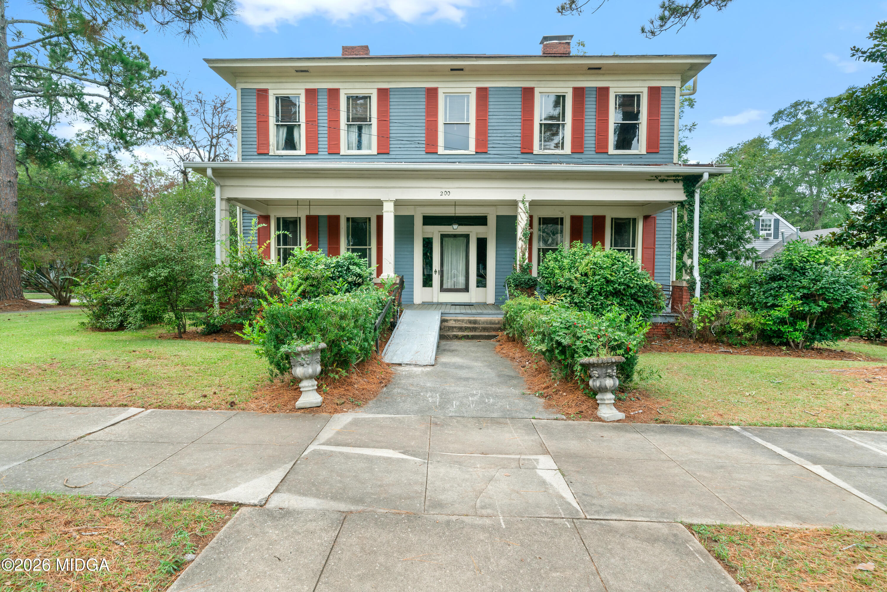 200 N Jefferson Street NE