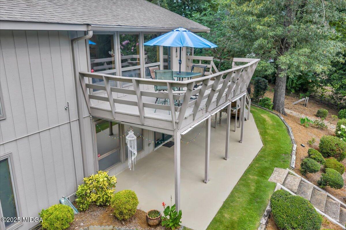 200 Oak Forest
