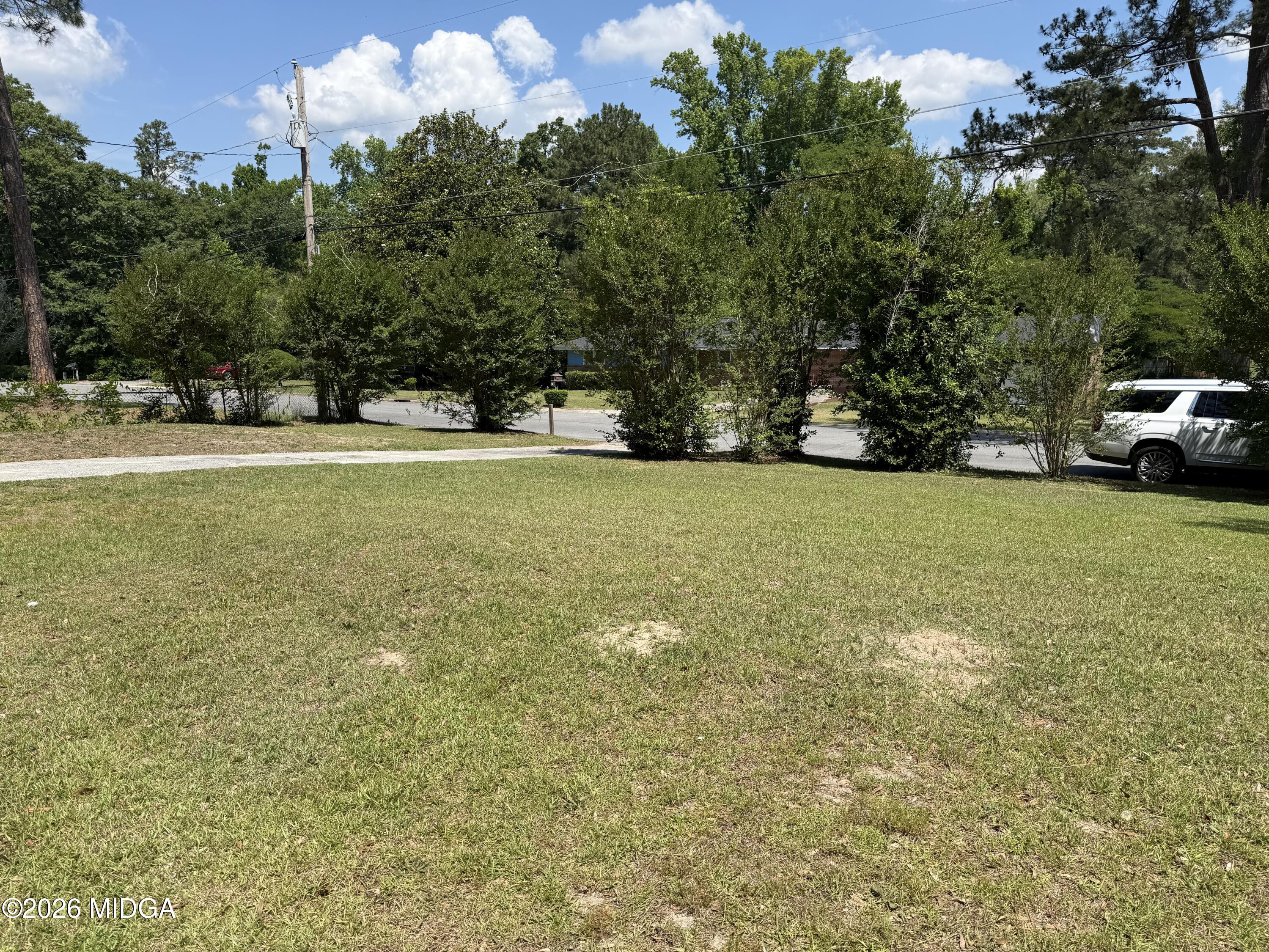 2751 Horseshoe Drive
