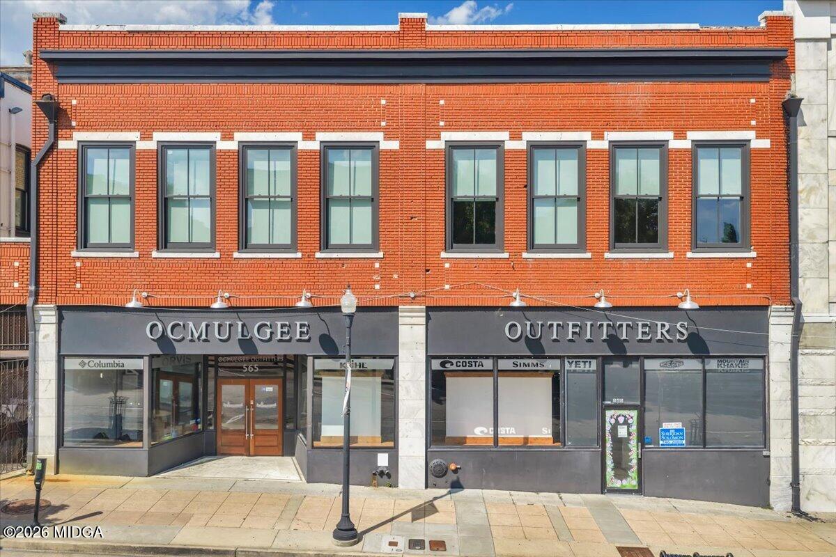 565 Poplar Street