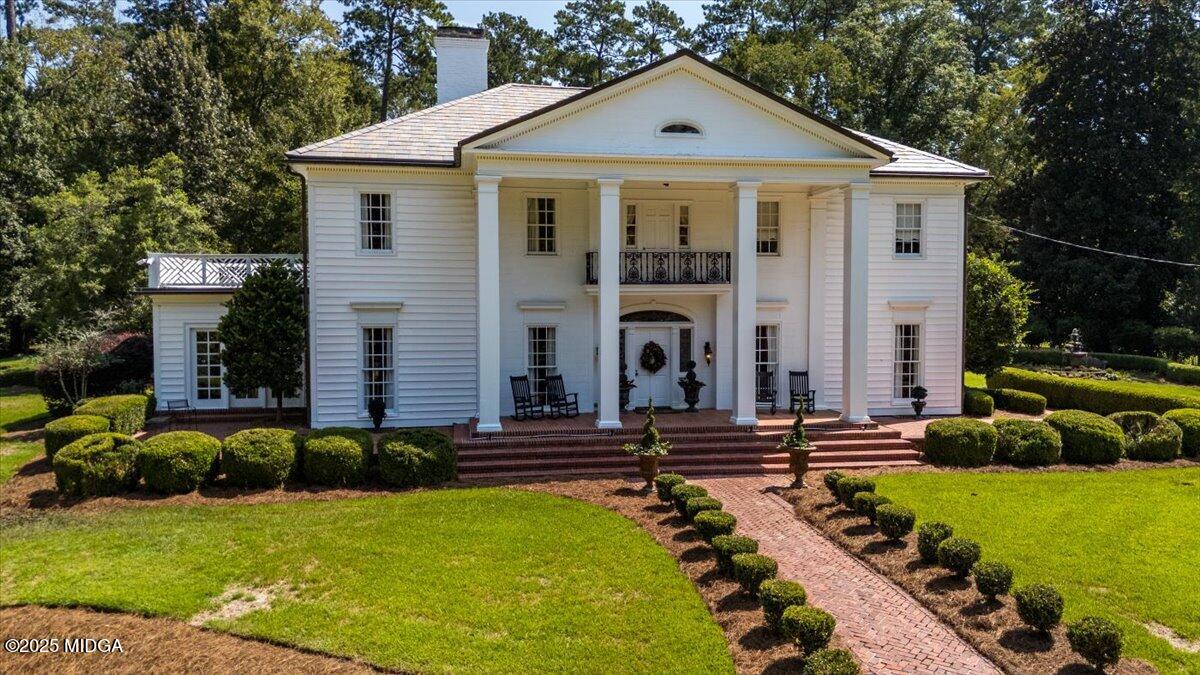 1435 Twin Pines Drive