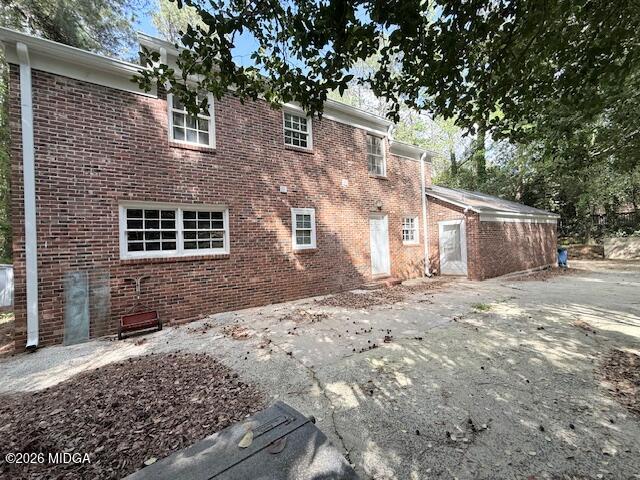 1916 Flintwood Drive