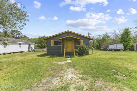 1512 State Street Perry GA 31069