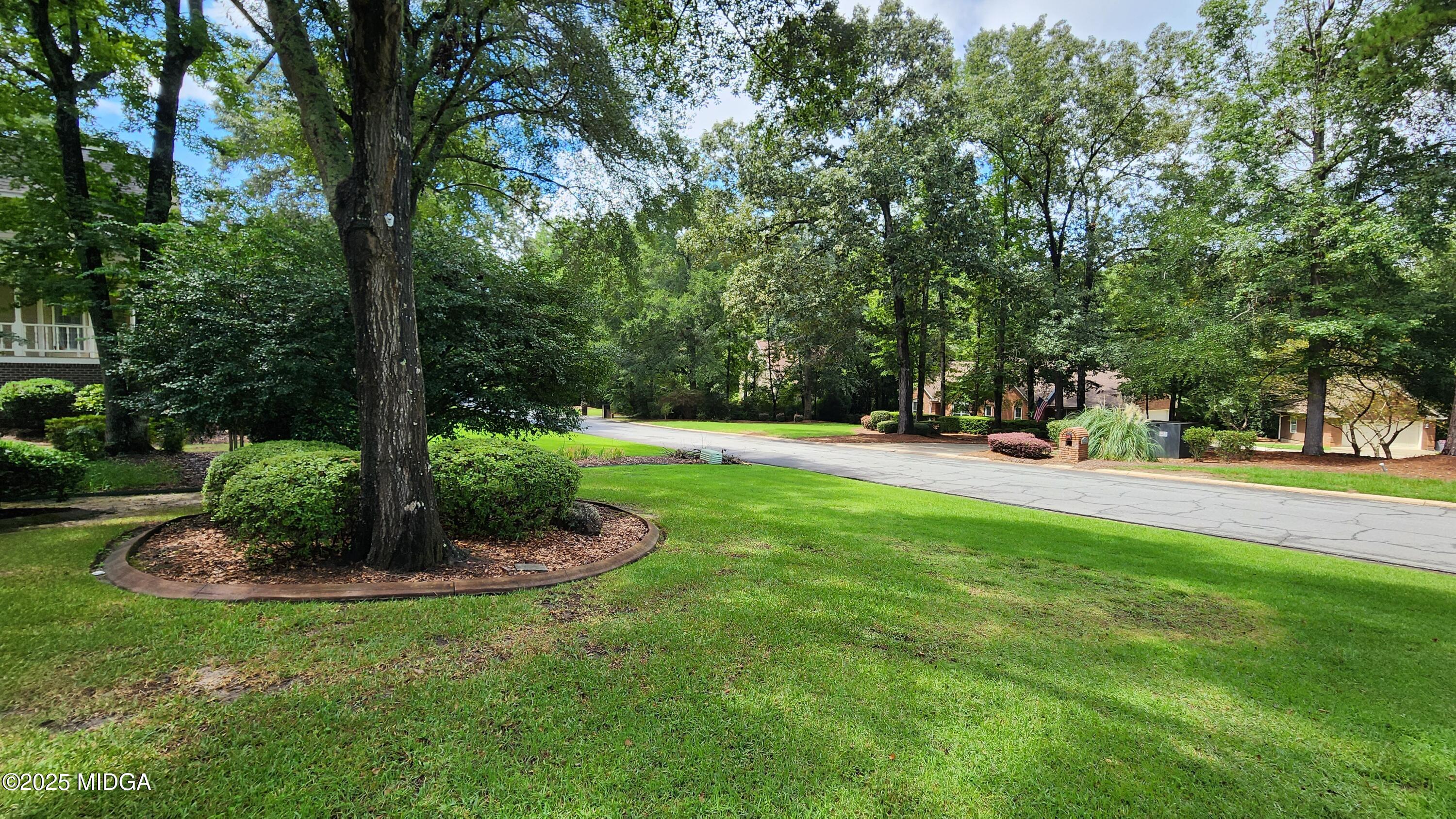216 Falcon Crest Crest