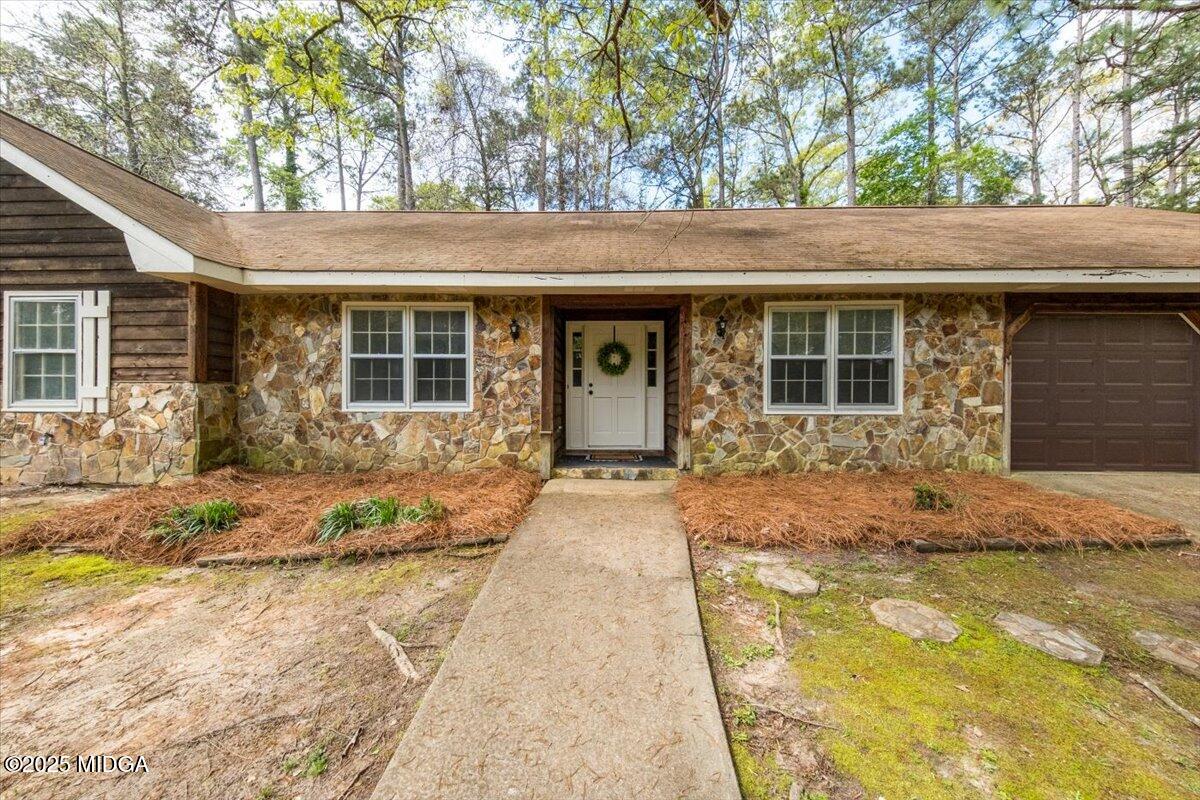 211 Lake Front Drive