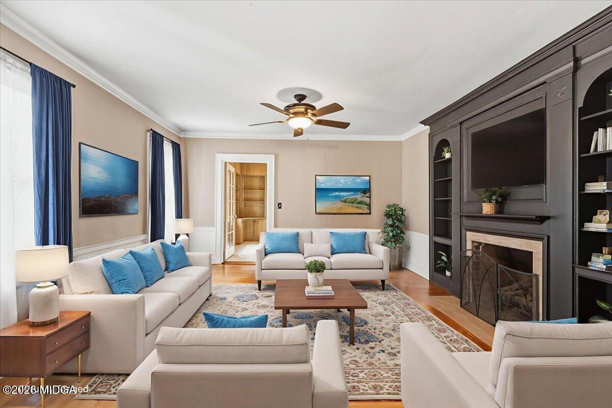 944 Nottingham Drive