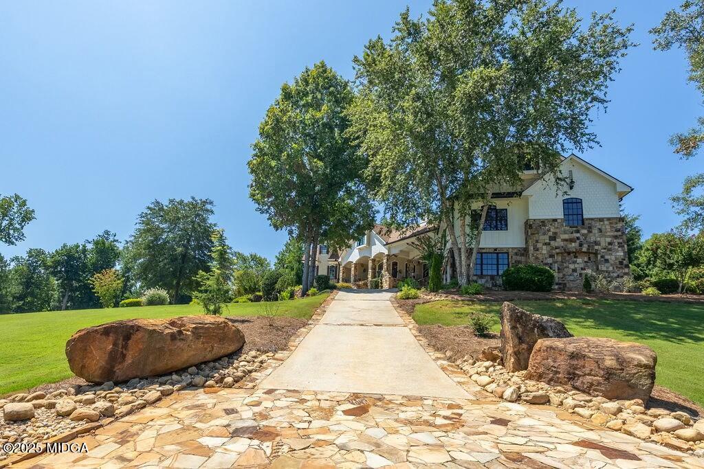 601 River Overlook