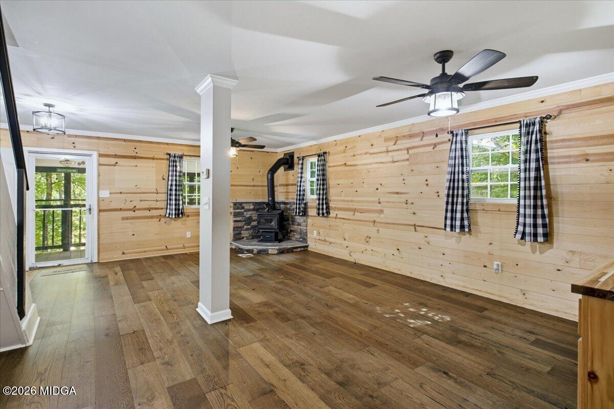 21 River Road