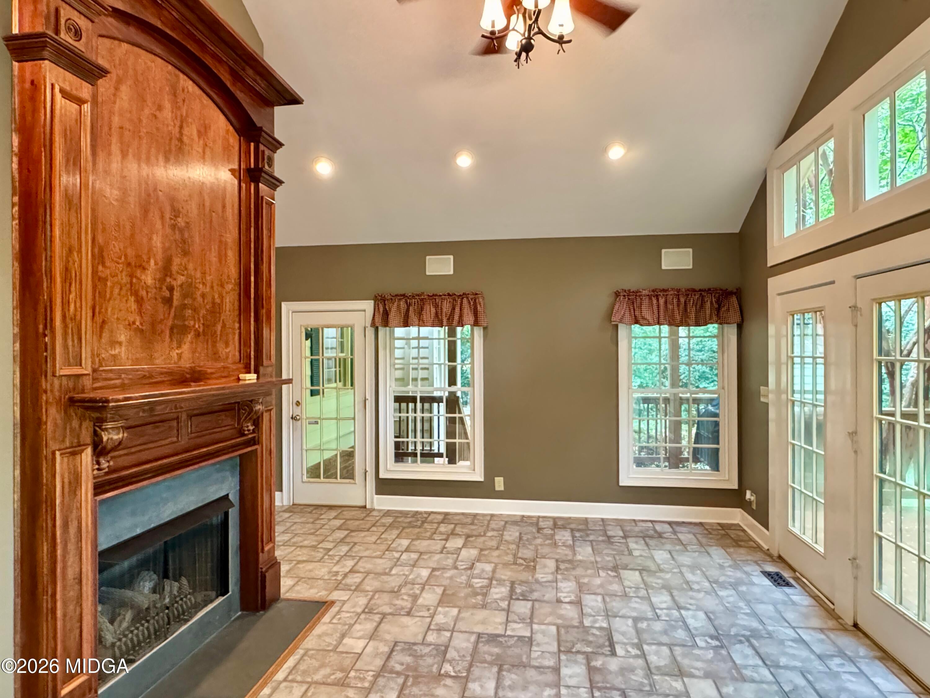 107 Trillium Terrace