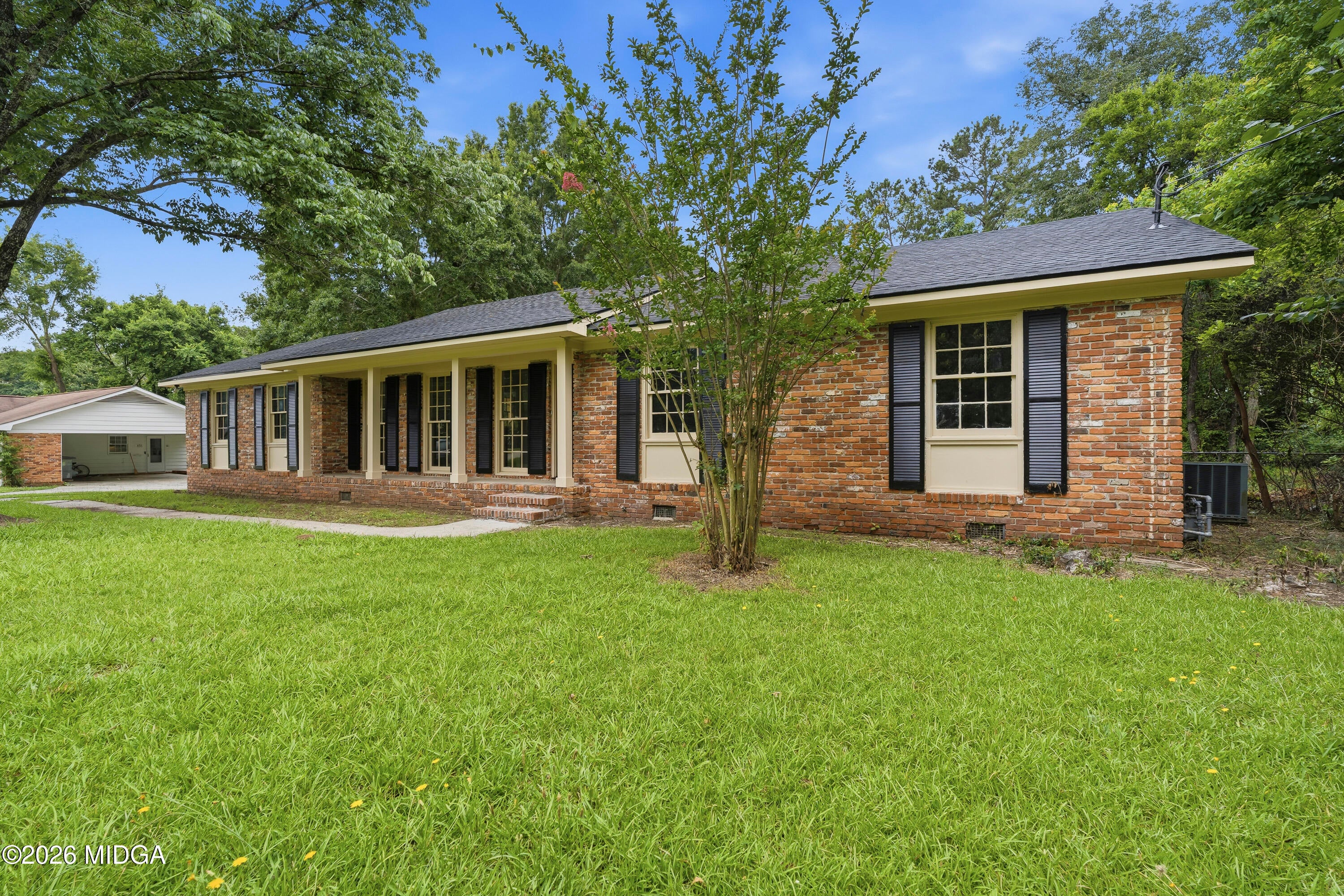 1484 Forest Hill Road
