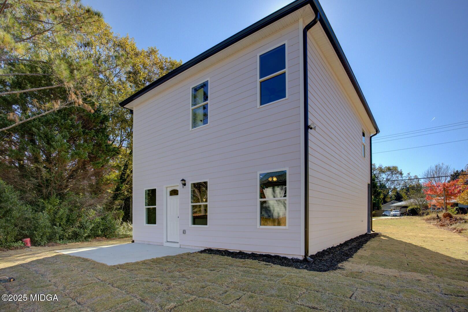 523 E Chappell Street