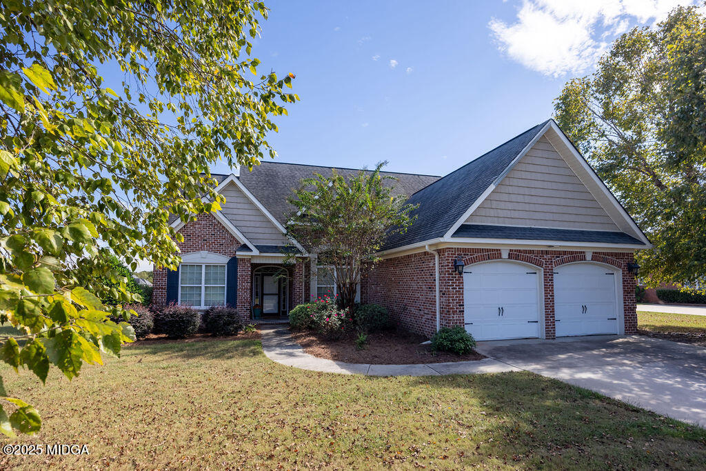 125 Peregrine Drive