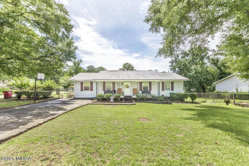 4782 Two Oak Drive
