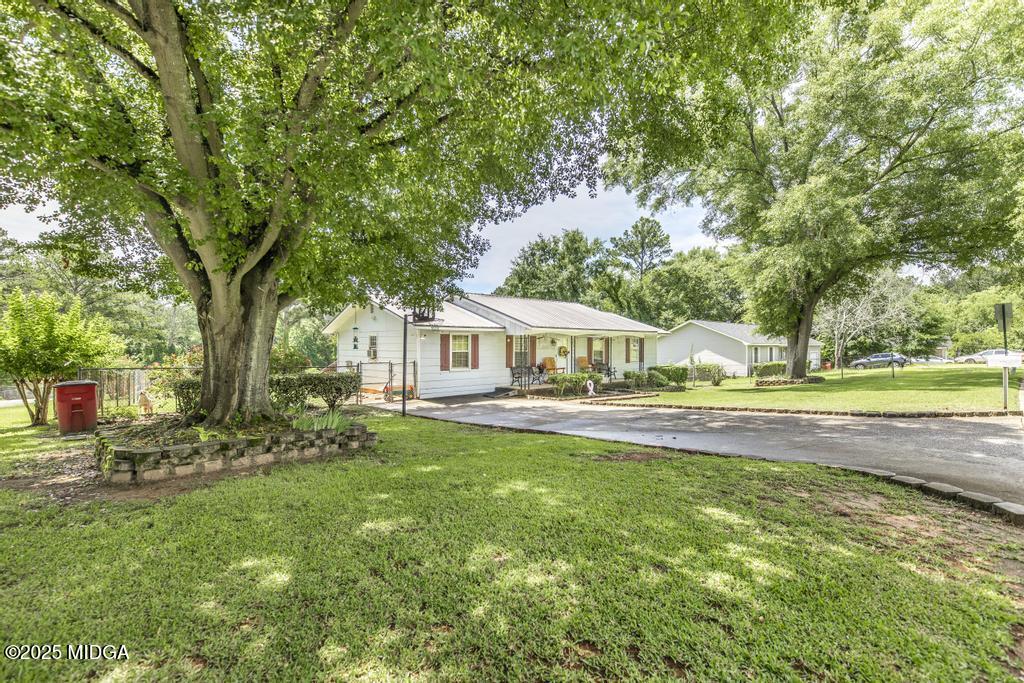 4782 Two Oak Drive