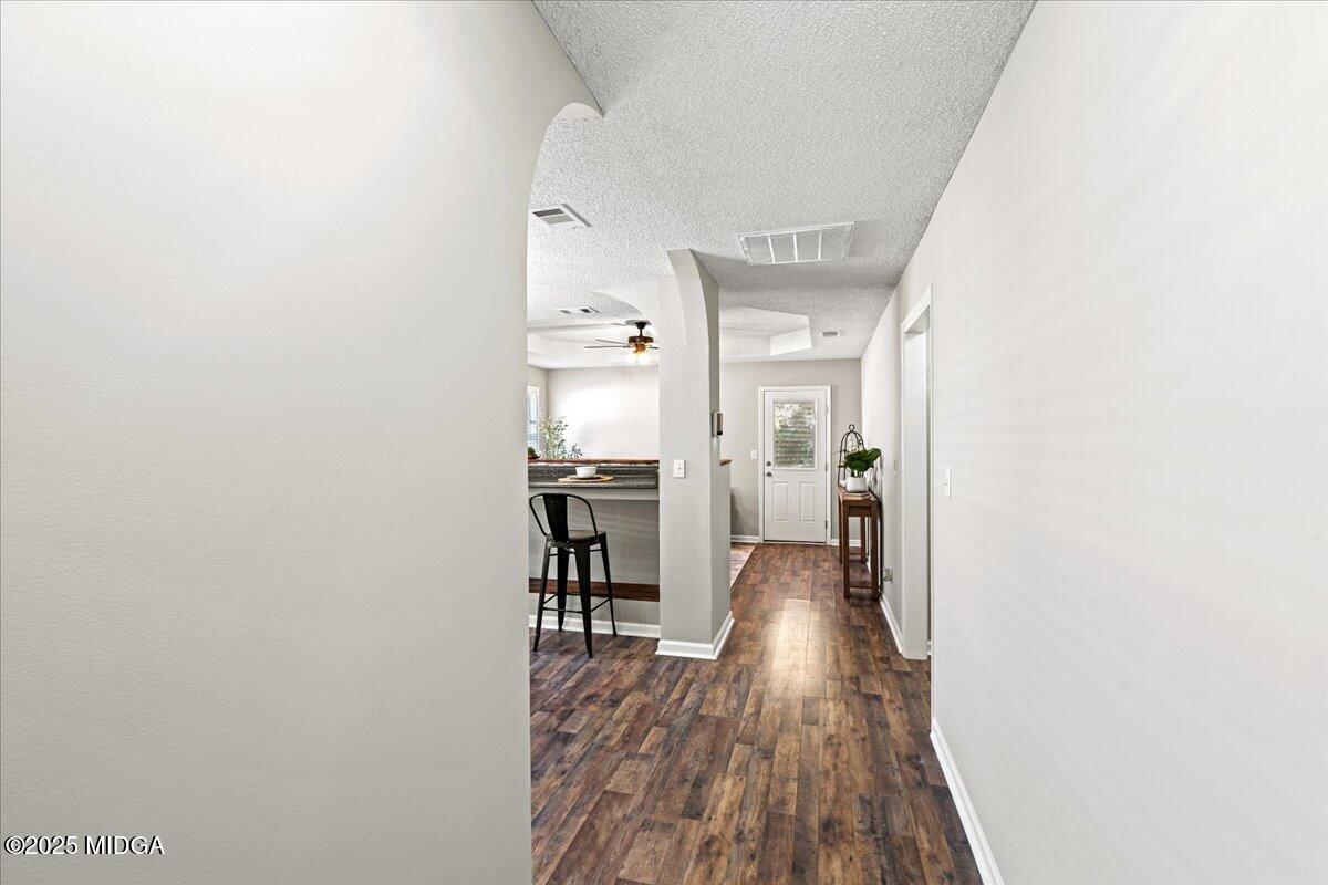 302 Strawbridge Lane