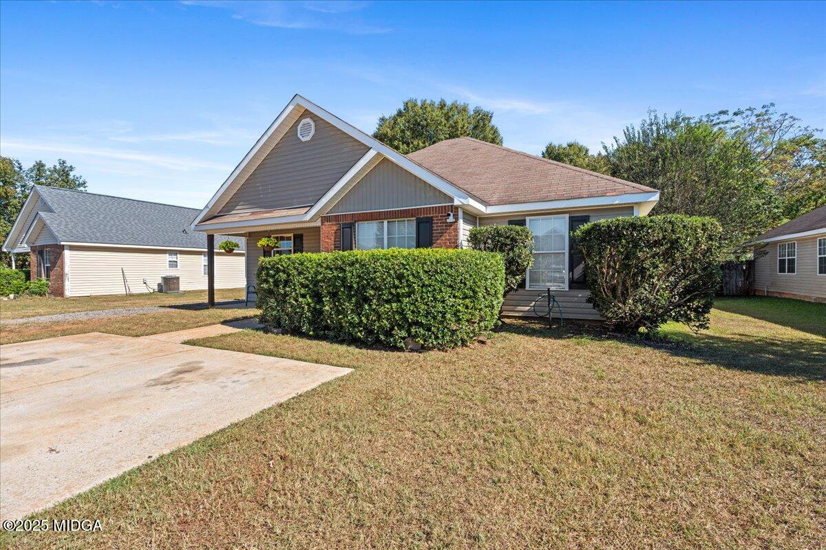 302 Strawbridge Lane