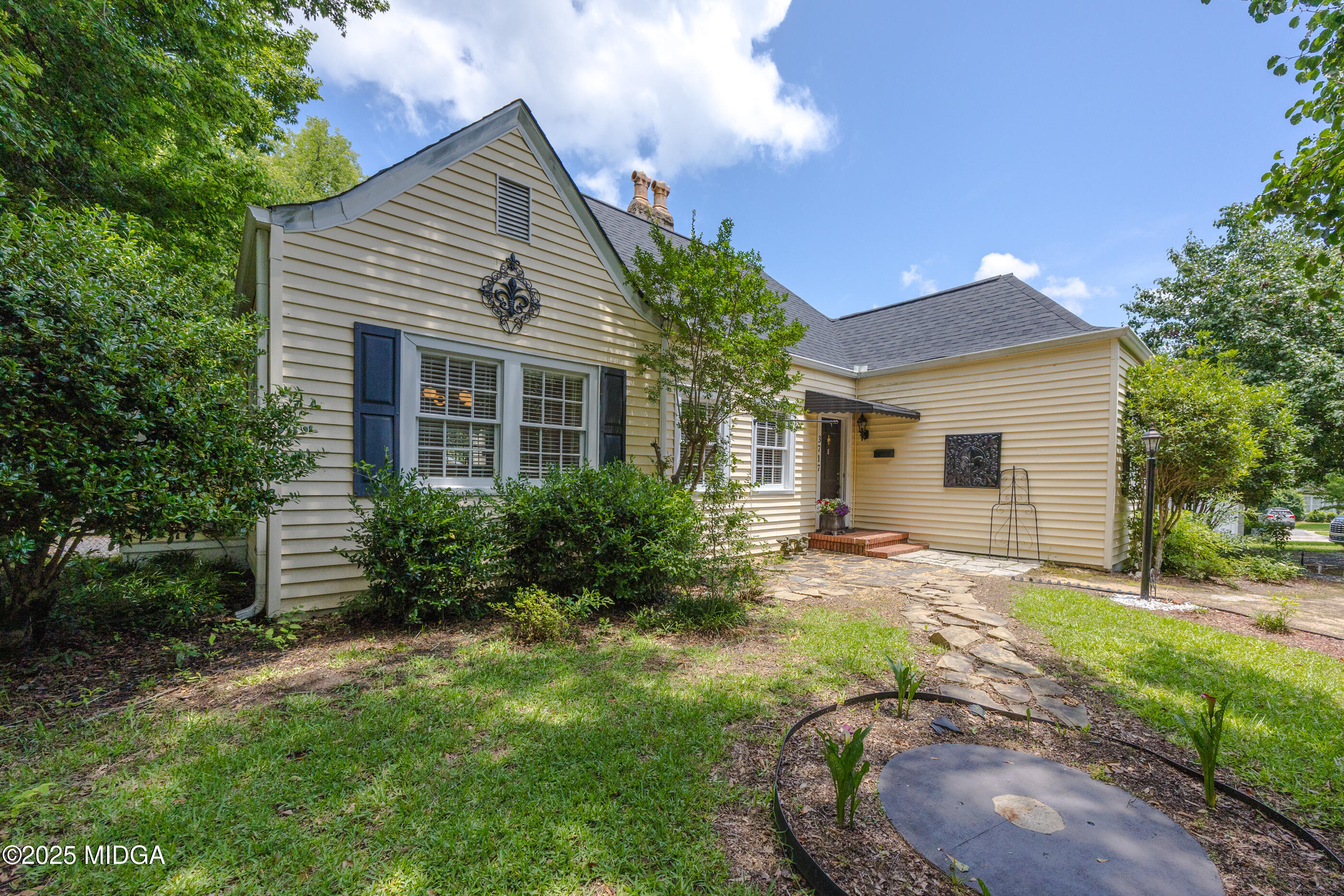 3717 Avon Road
