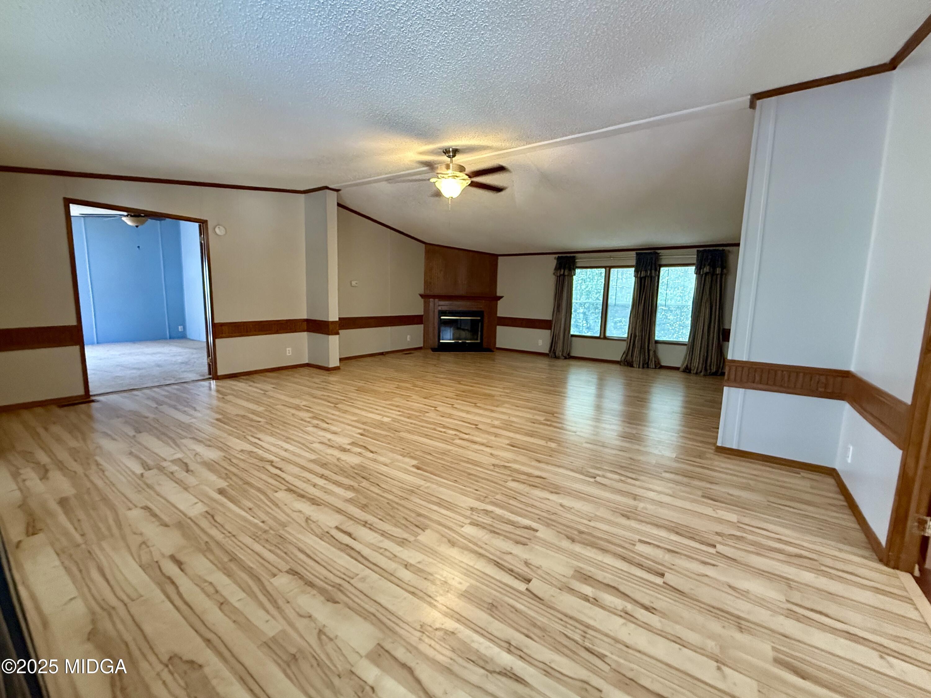 811 Eastside Drive