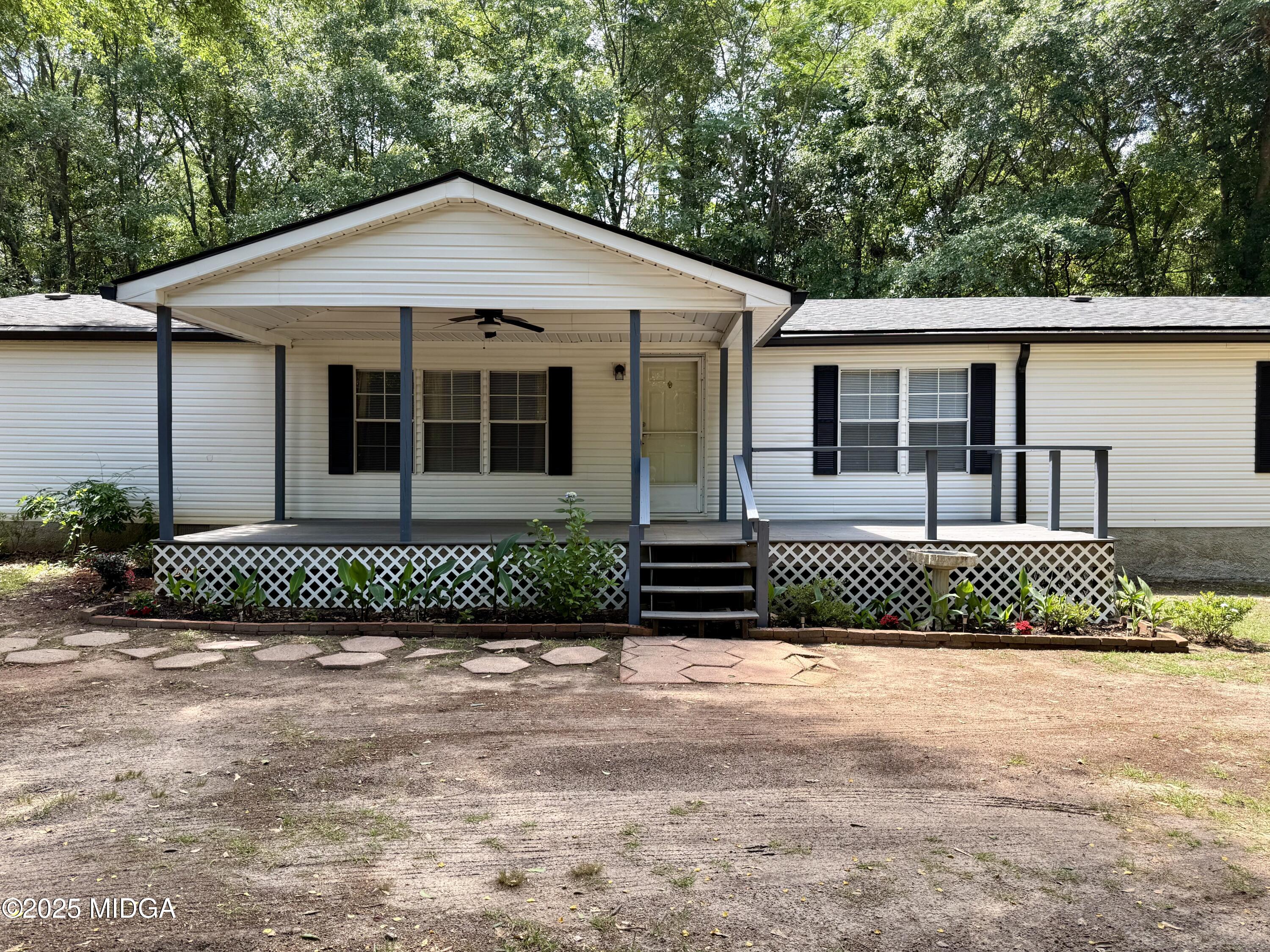 811 Eastside Drive