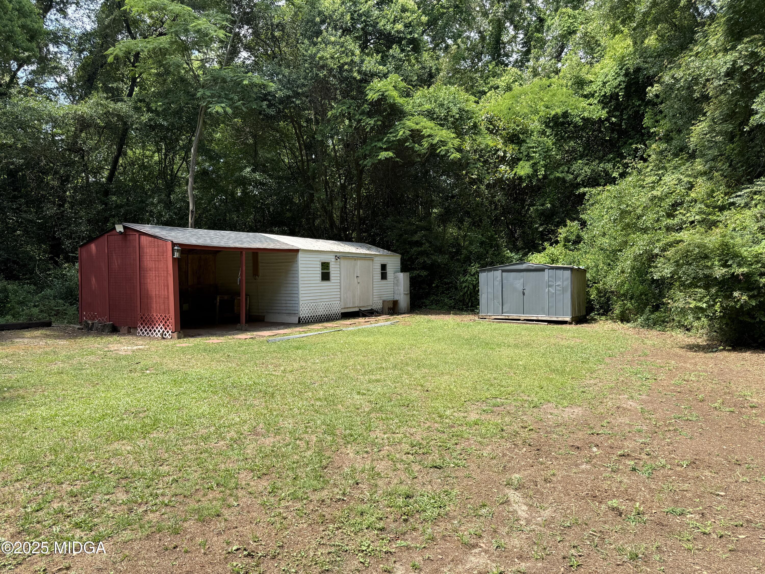 811 Eastside Drive