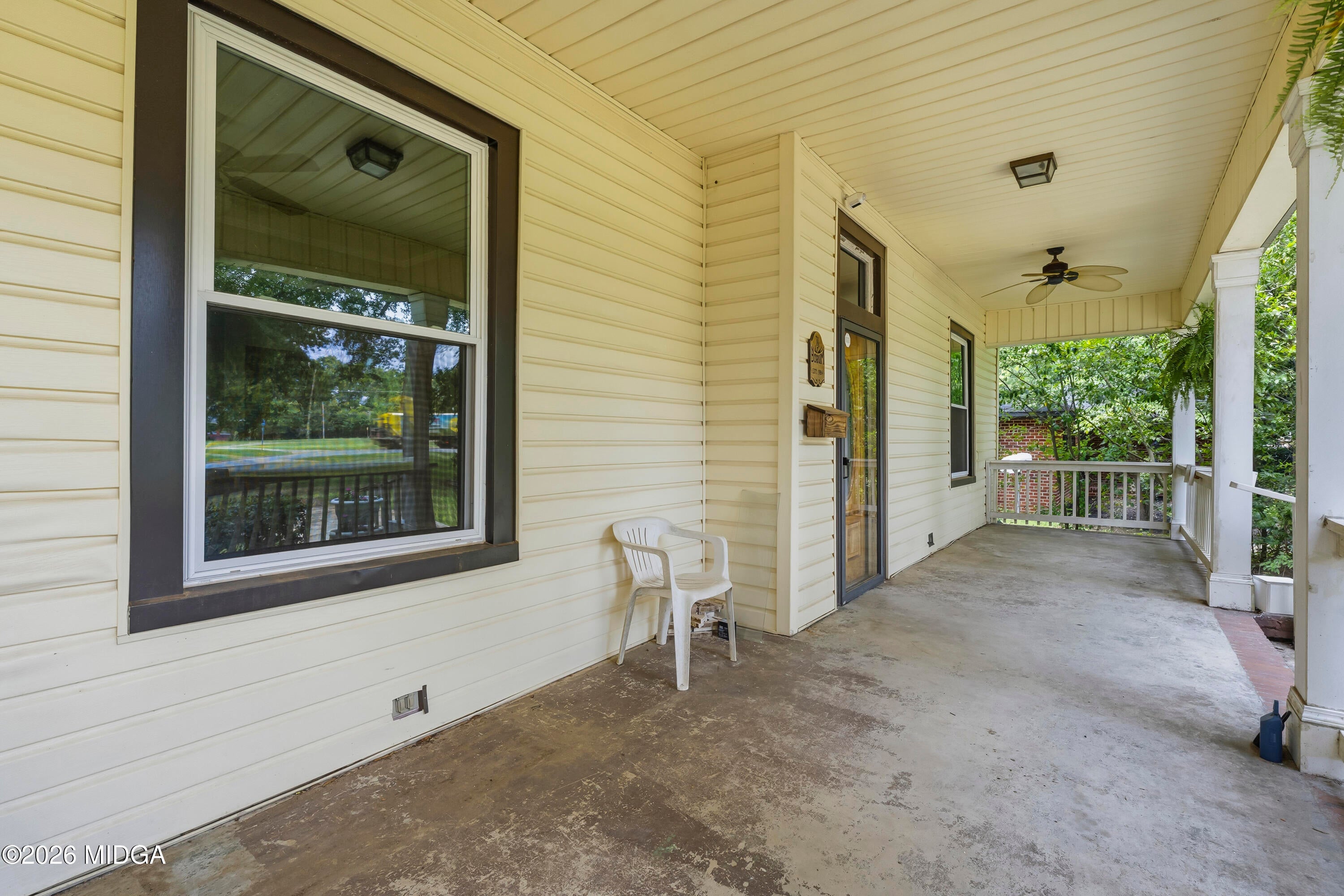 202 Everett Square