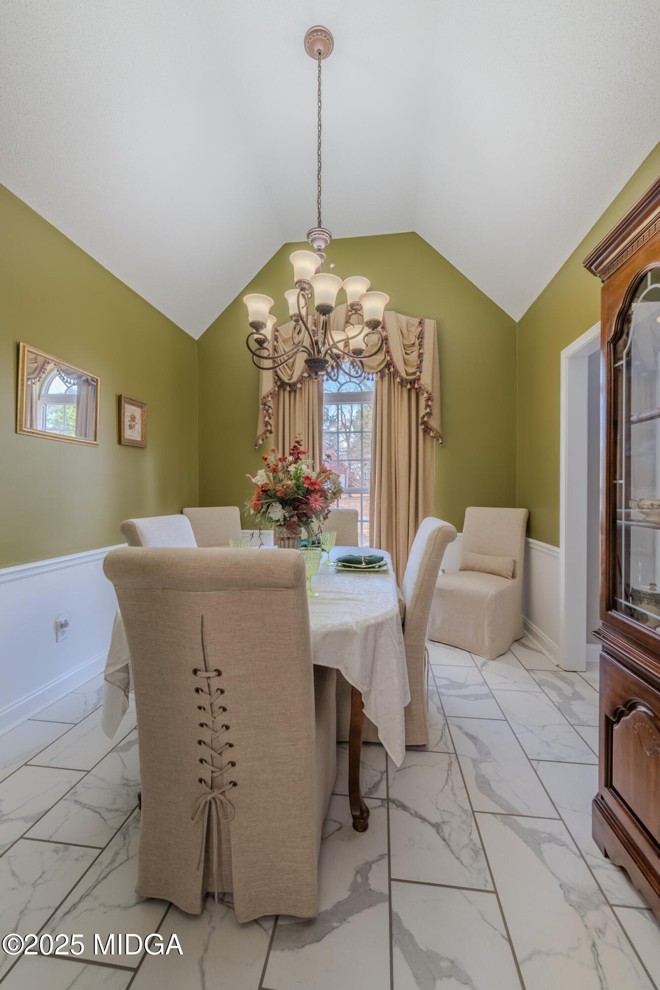 118 Quinelle Drive