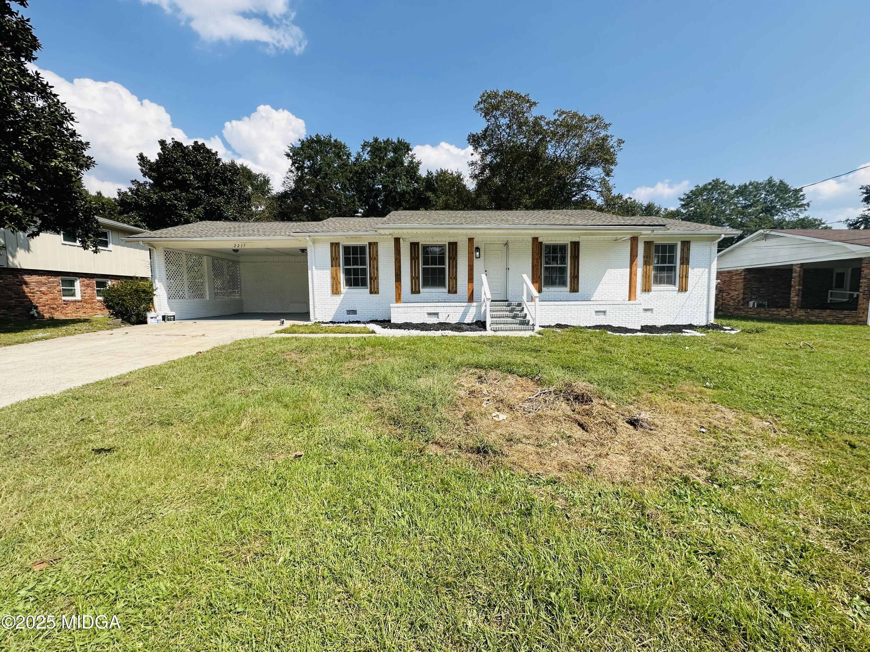 2217 Lyn Drive
