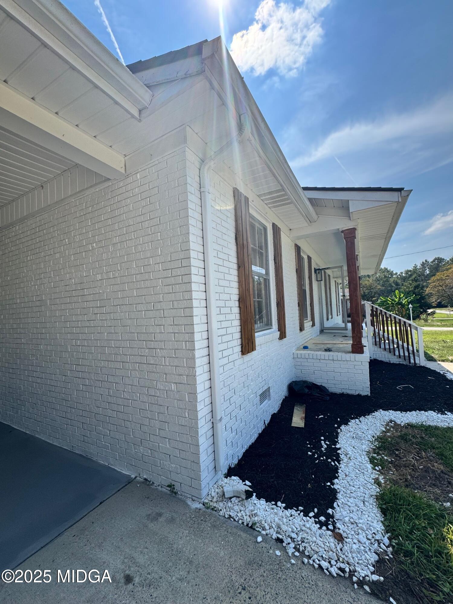 2217 Lyn Drive