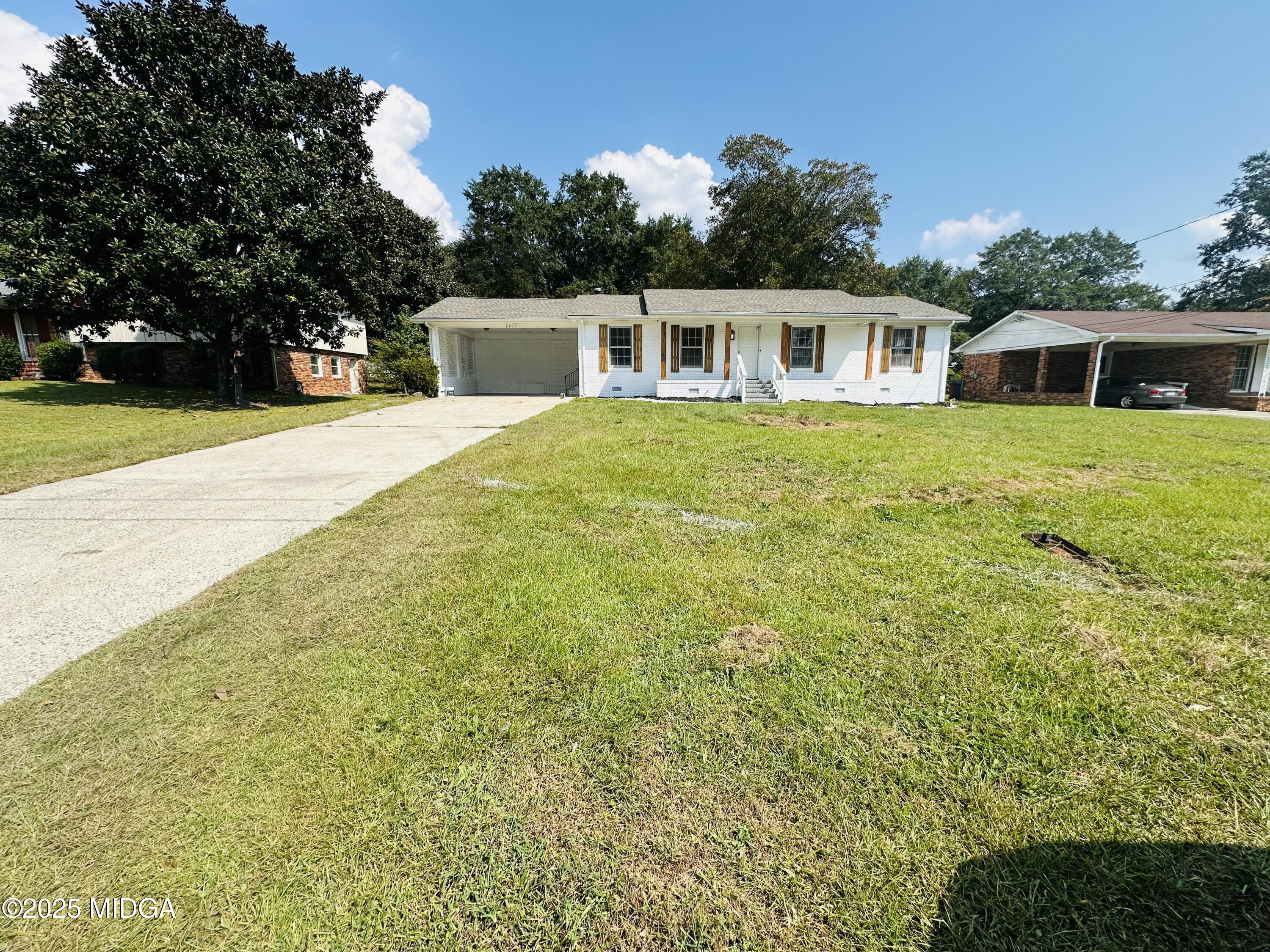 2217 Lyn Drive