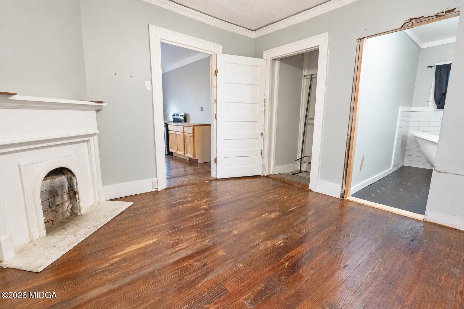 979 Edgewood Avenue