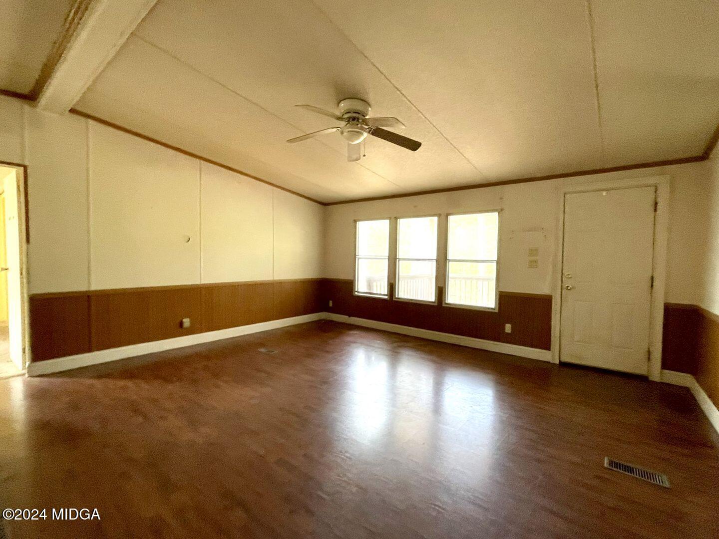 330 Cicada Drive SE