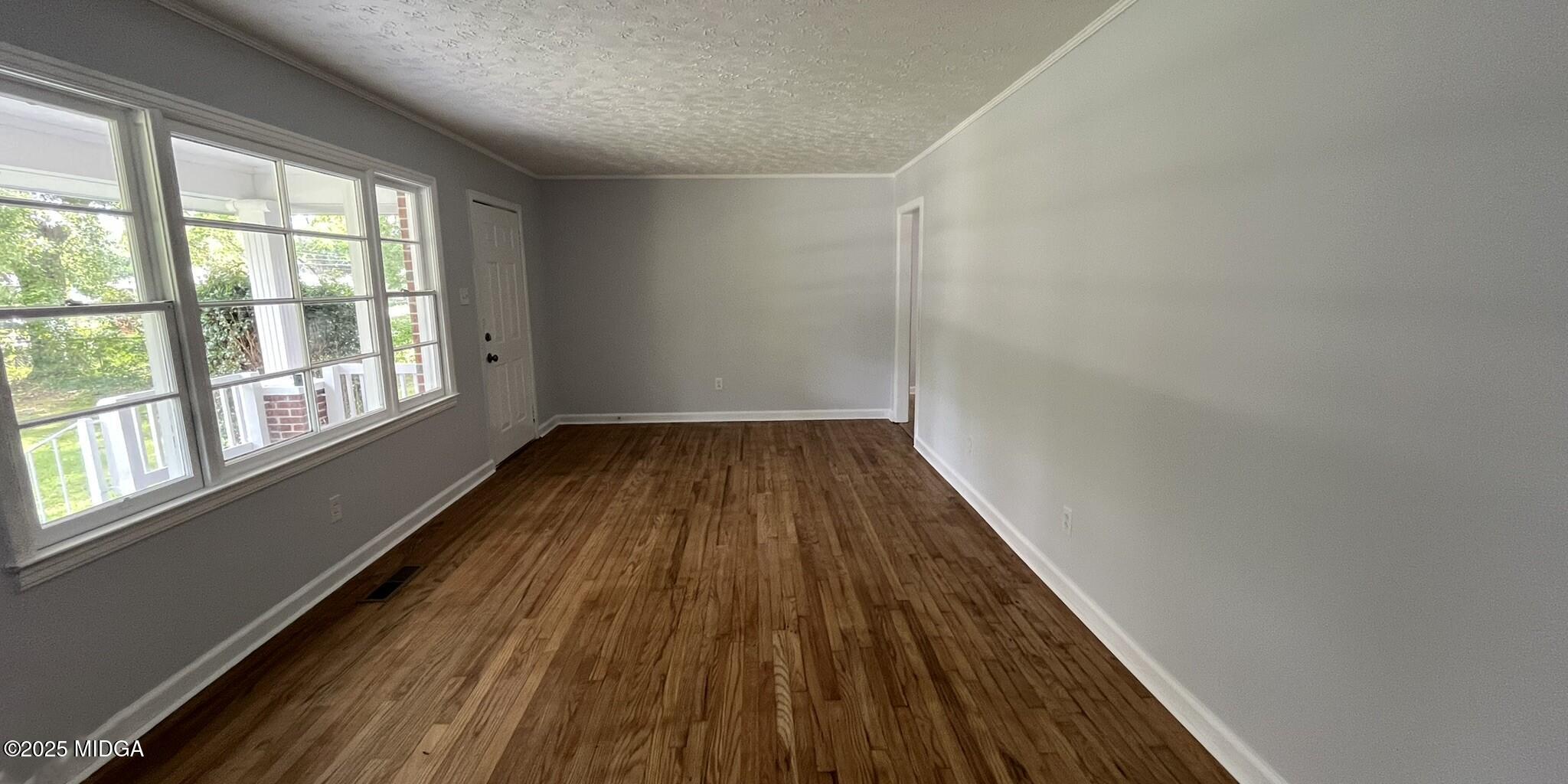1573 Colonial Drive