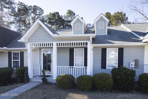 954 Greystone Court Macon GA 31204